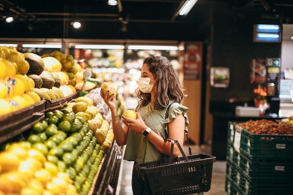 Come abbinare i vestiti in base alle tendenze attuali?